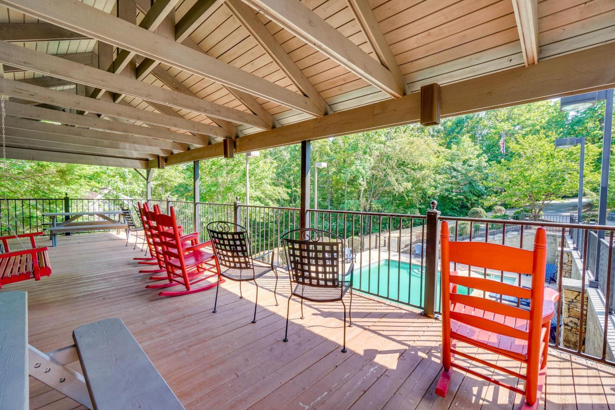 Smoky Mountain Cabin With Deck And Hot Tub! Pigeon Forge Exterior photo