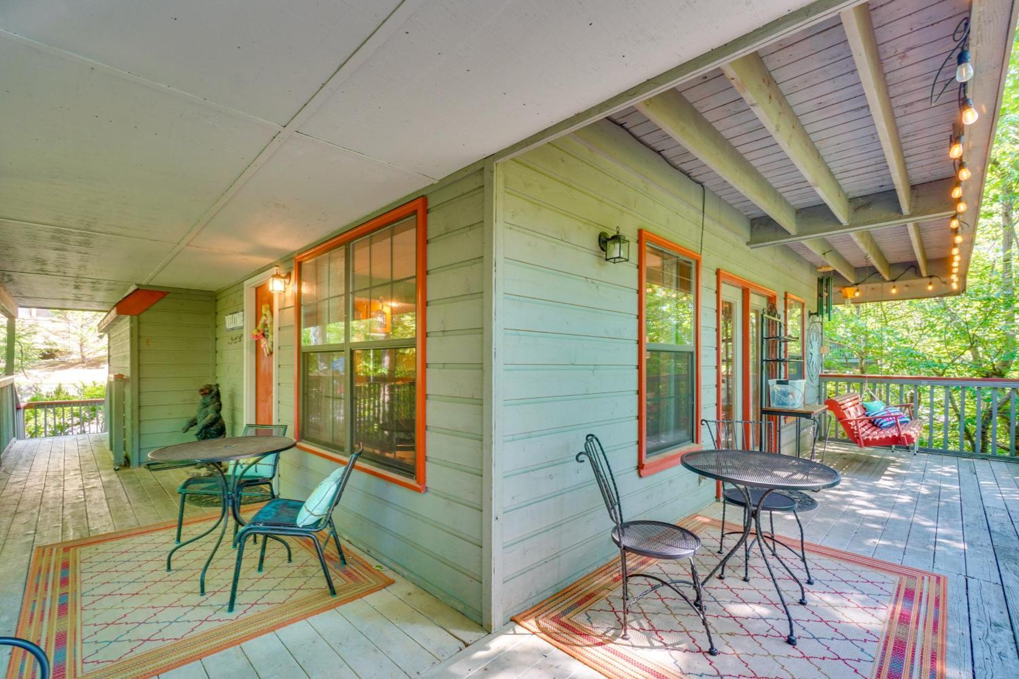 Smoky Mountain Cabin With Deck And Hot Tub! Pigeon Forge Exterior photo