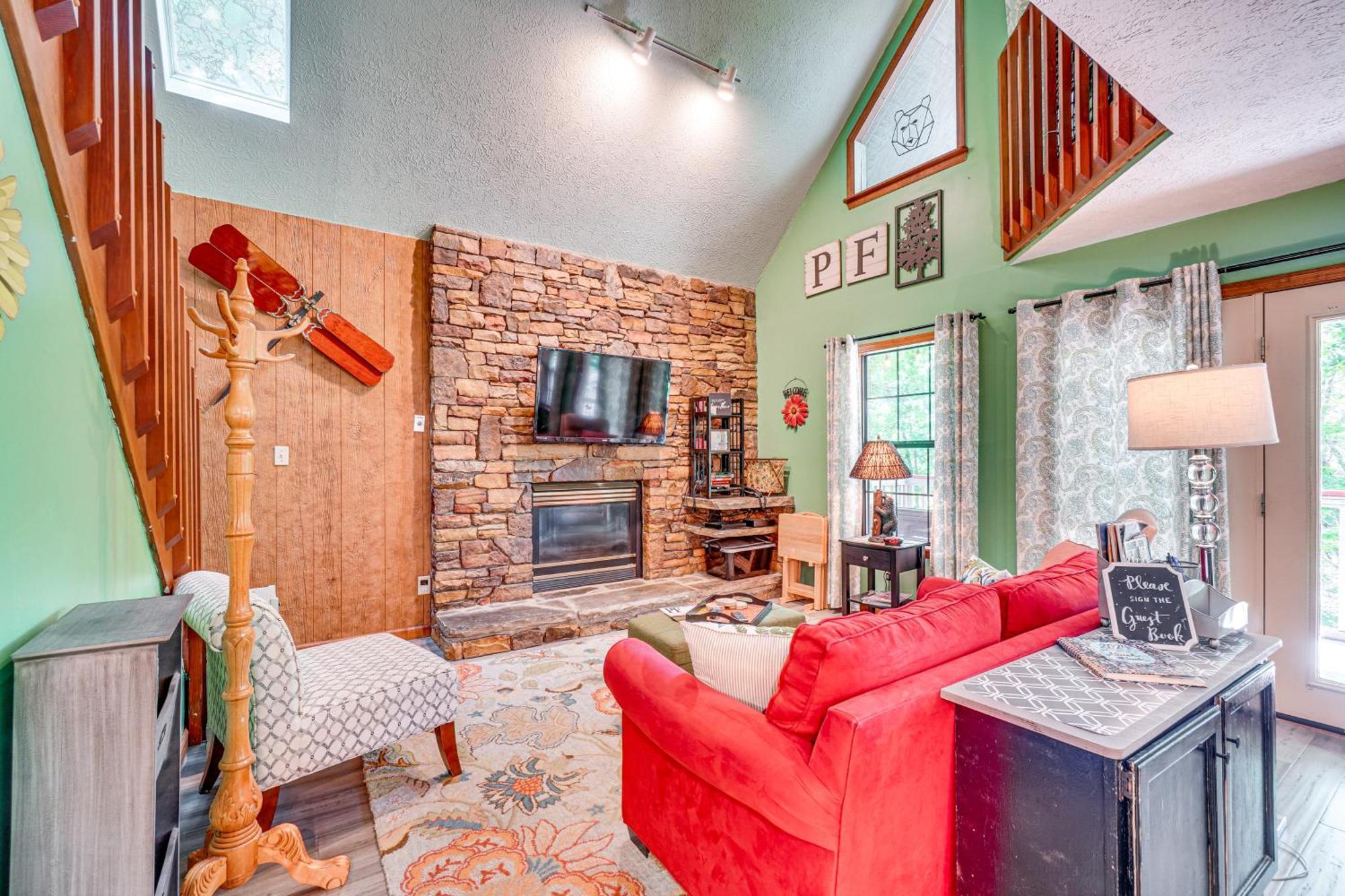 Smoky Mountain Cabin With Deck And Hot Tub! Pigeon Forge Exterior photo