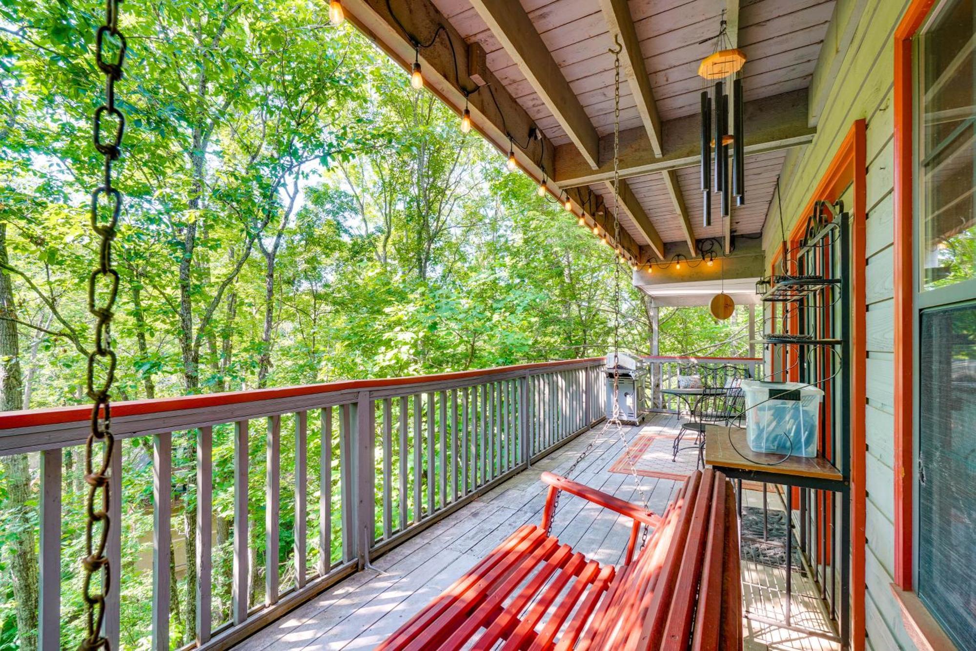 Smoky Mountain Cabin With Deck And Hot Tub! Pigeon Forge Exterior photo